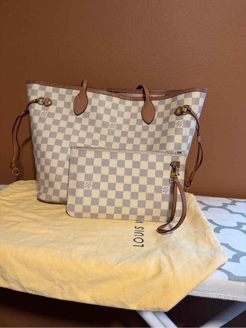Louis Vuitton Damier Azur Neverfull MM Tote in White and Tan